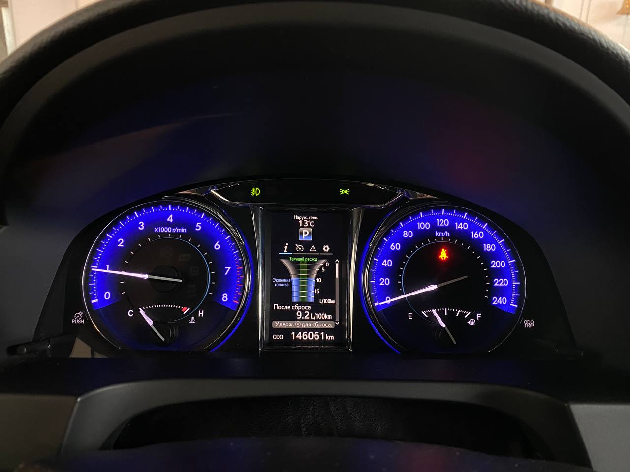 TOYOTA CAMRY
