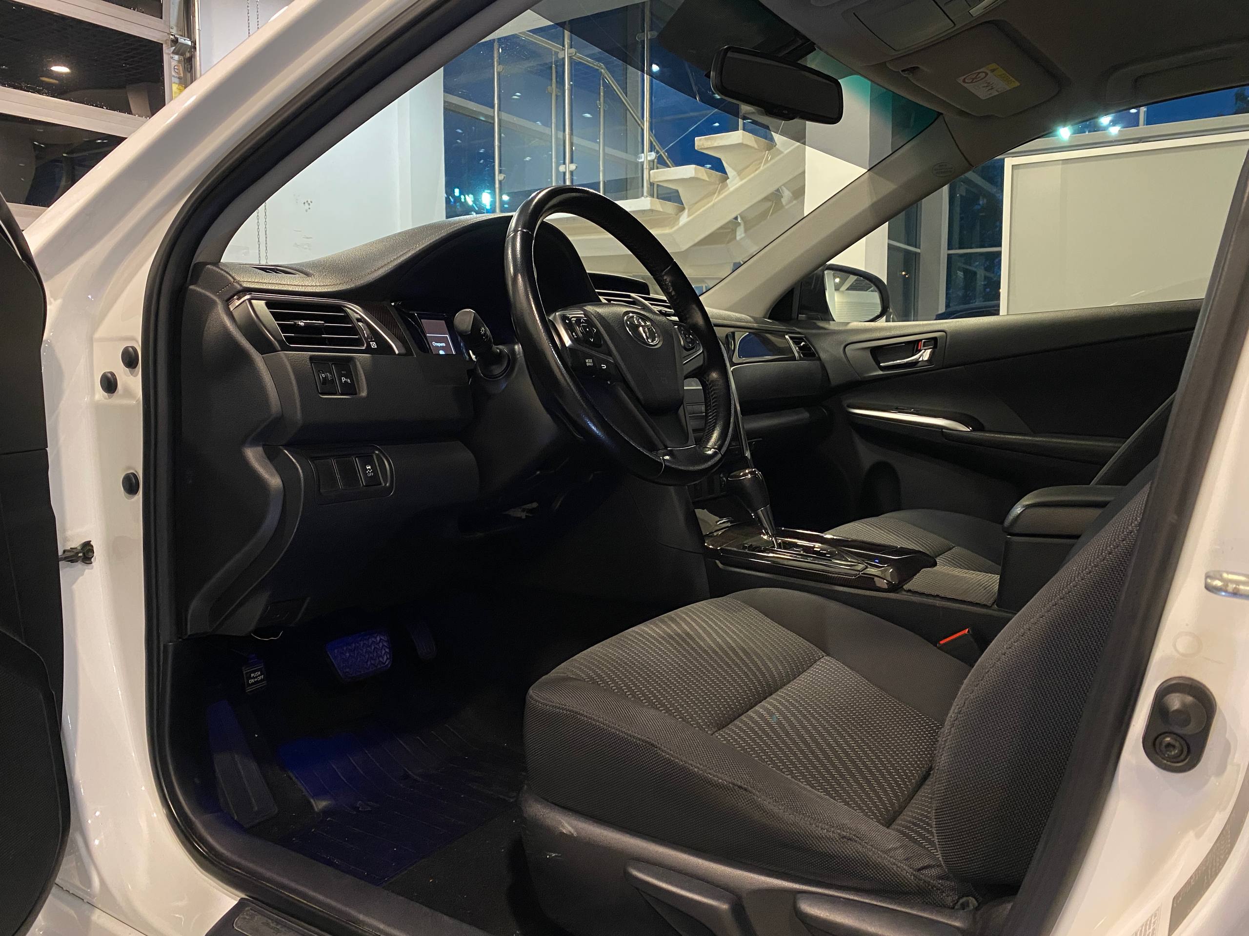 TOYOTA CAMRY