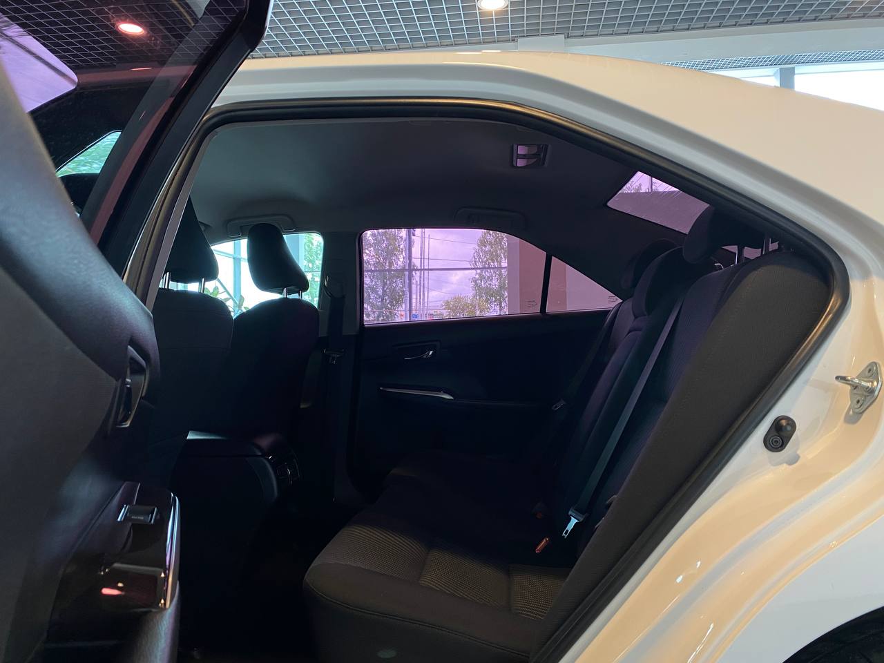TOYOTA CAMRY