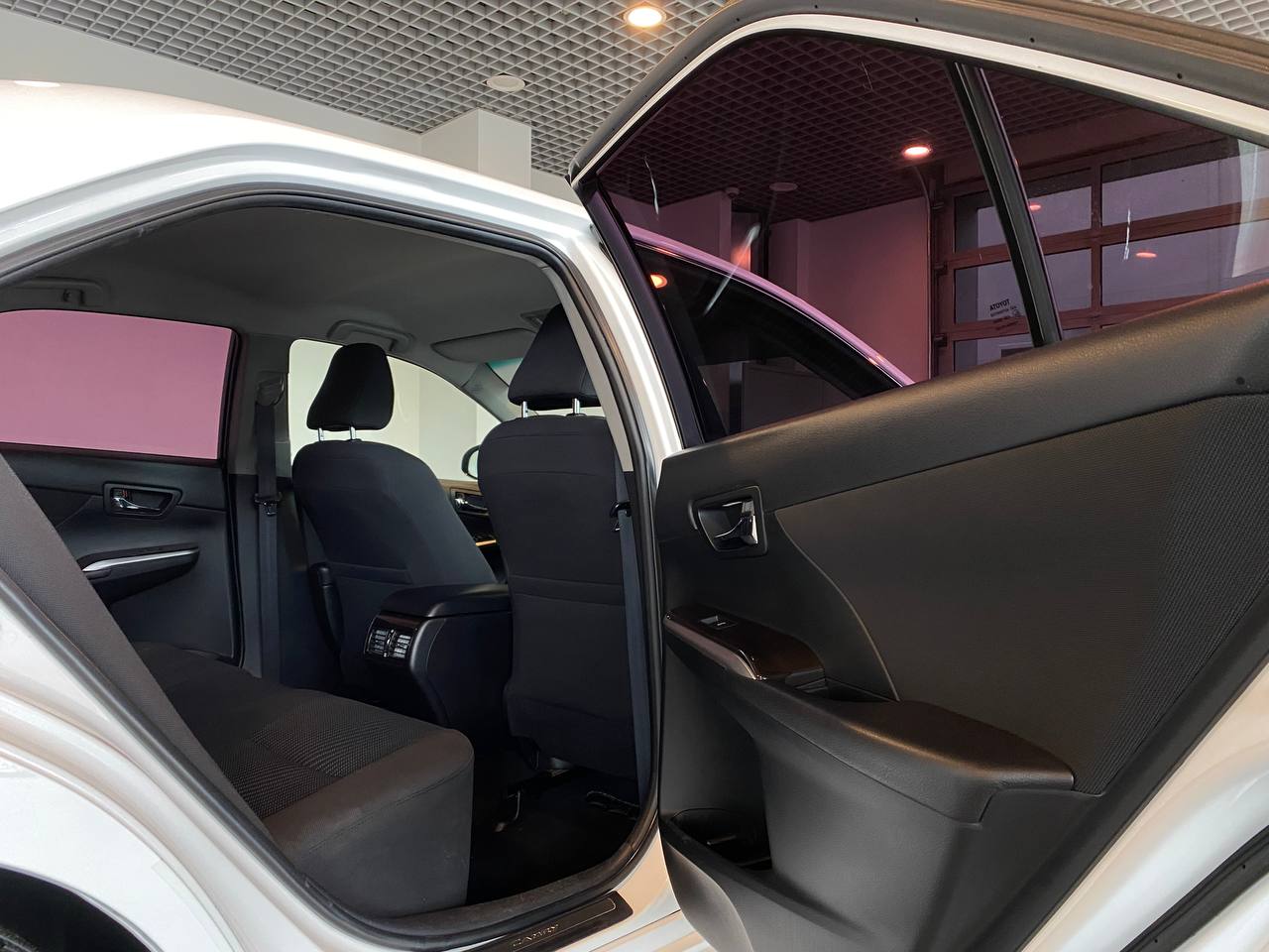 TOYOTA CAMRY