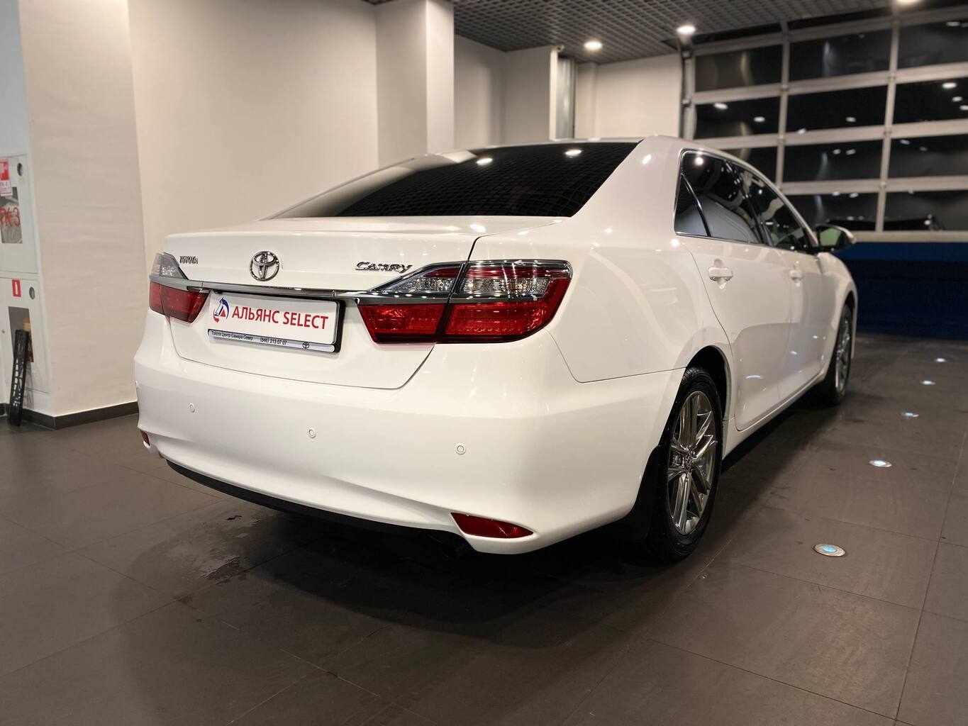 TOYOTA CAMRY