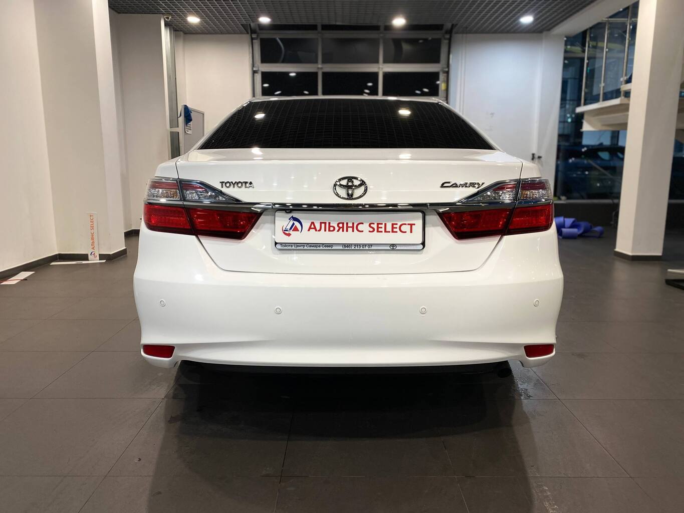 TOYOTA CAMRY
