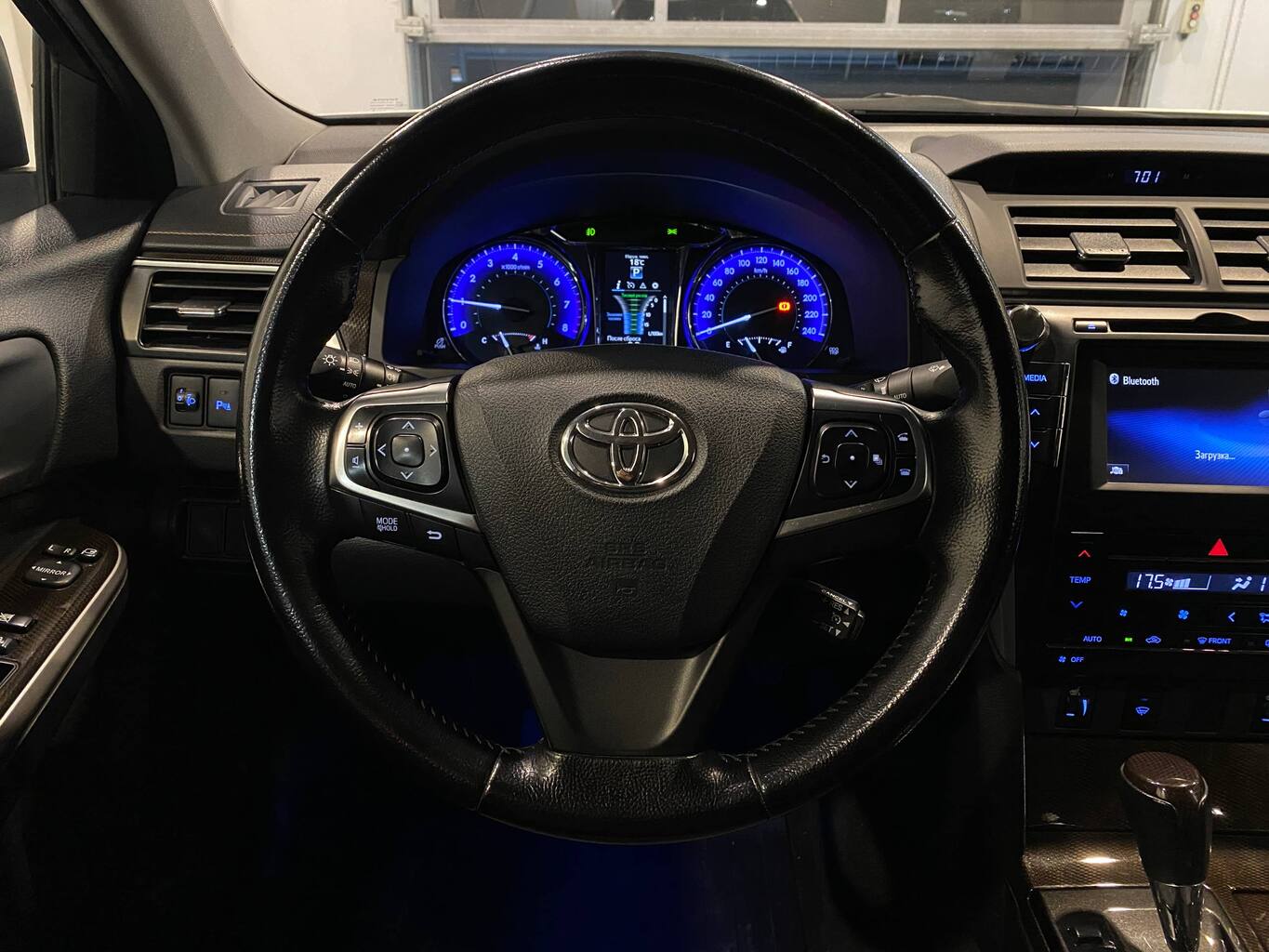 TOYOTA CAMRY