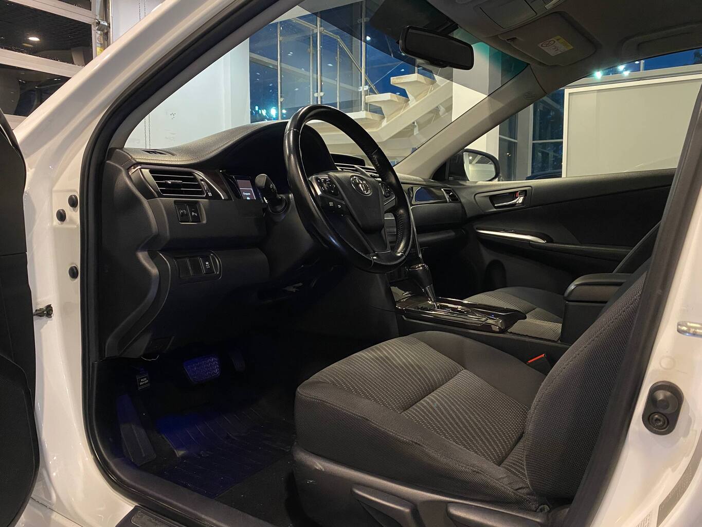 TOYOTA CAMRY