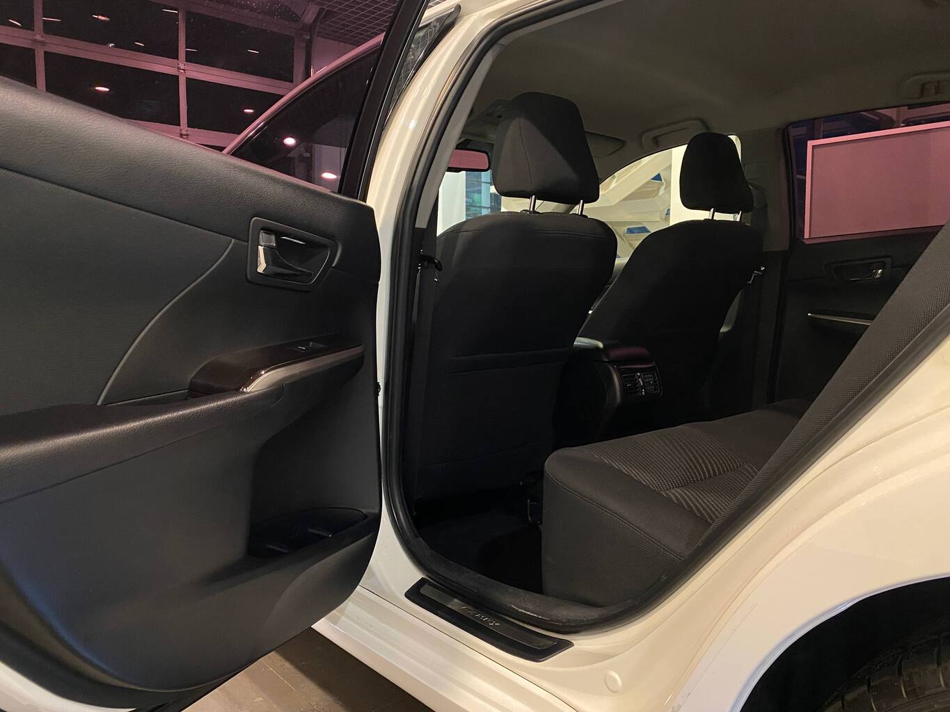 TOYOTA CAMRY