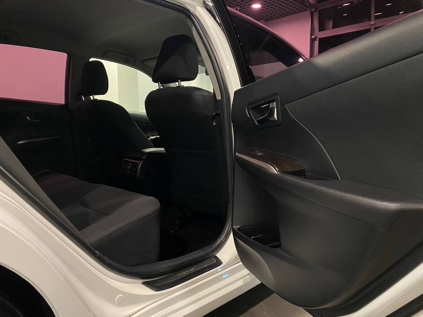 TOYOTA CAMRY