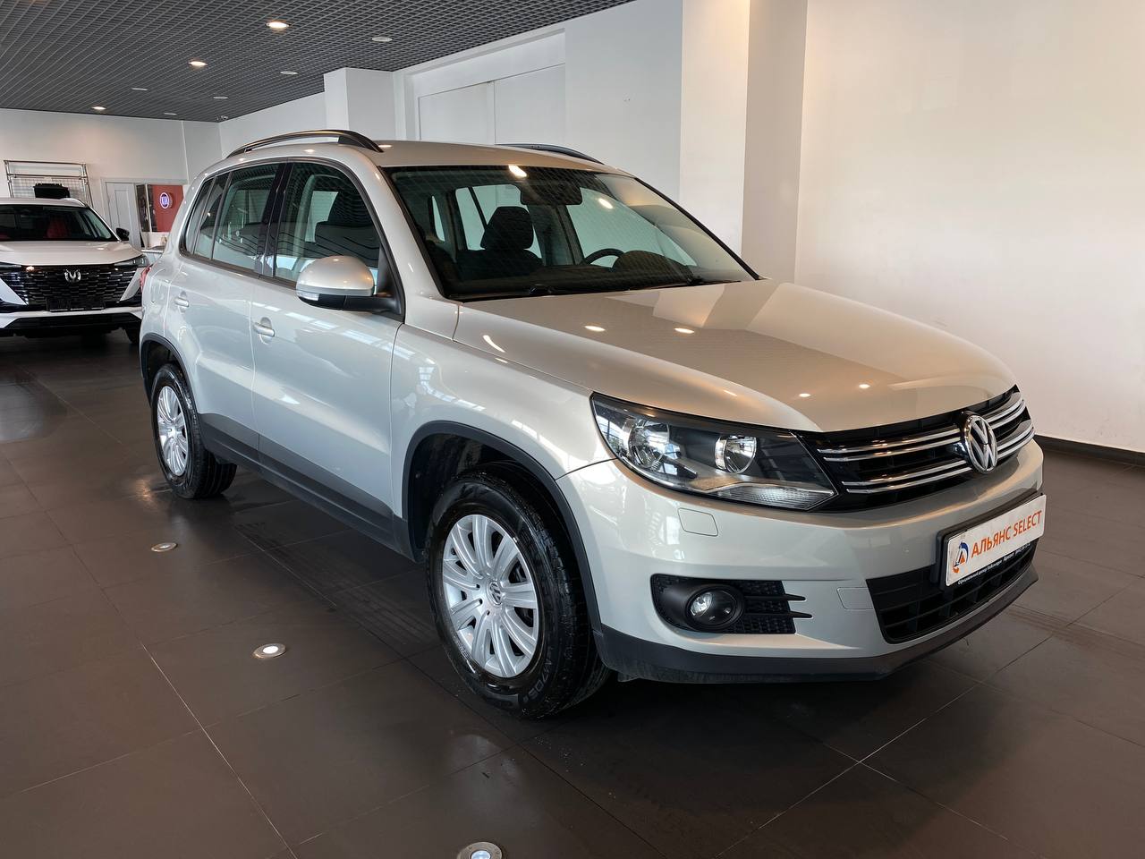 VOLKSWAGEN TIGUAN NEW