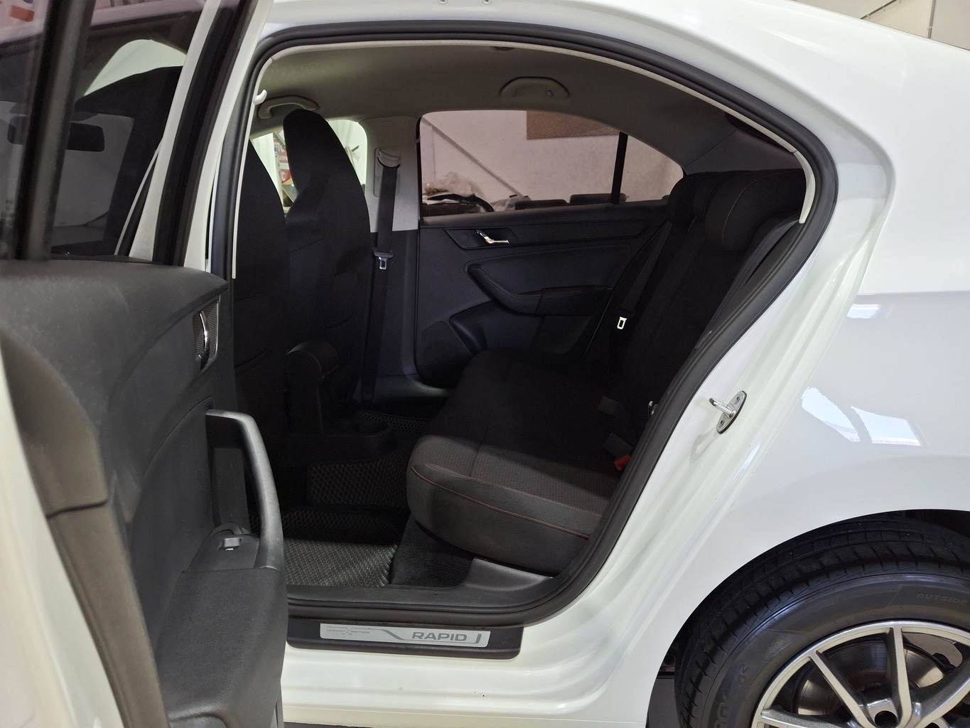 SKODA RAPID