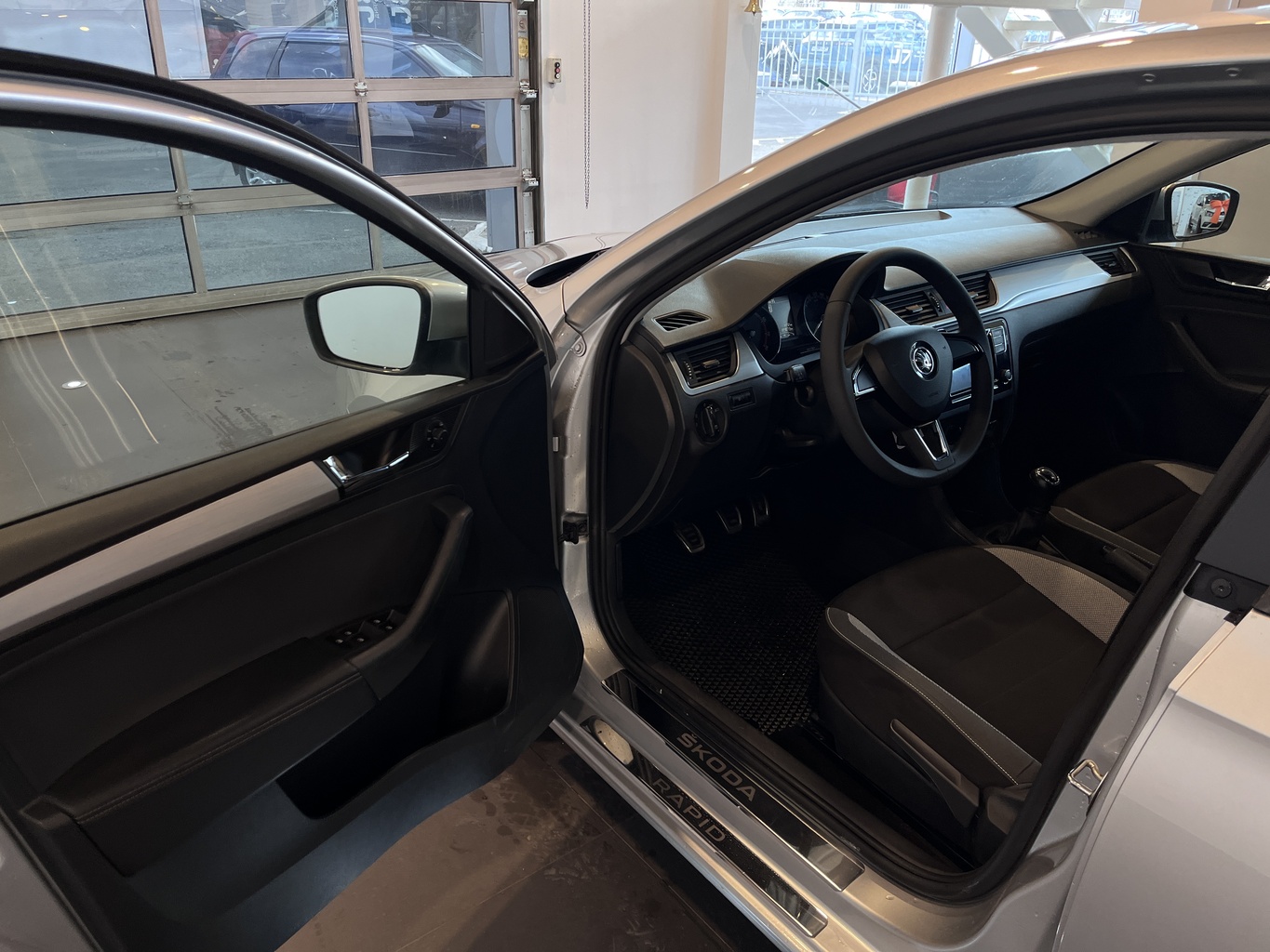 SKODA RAPID