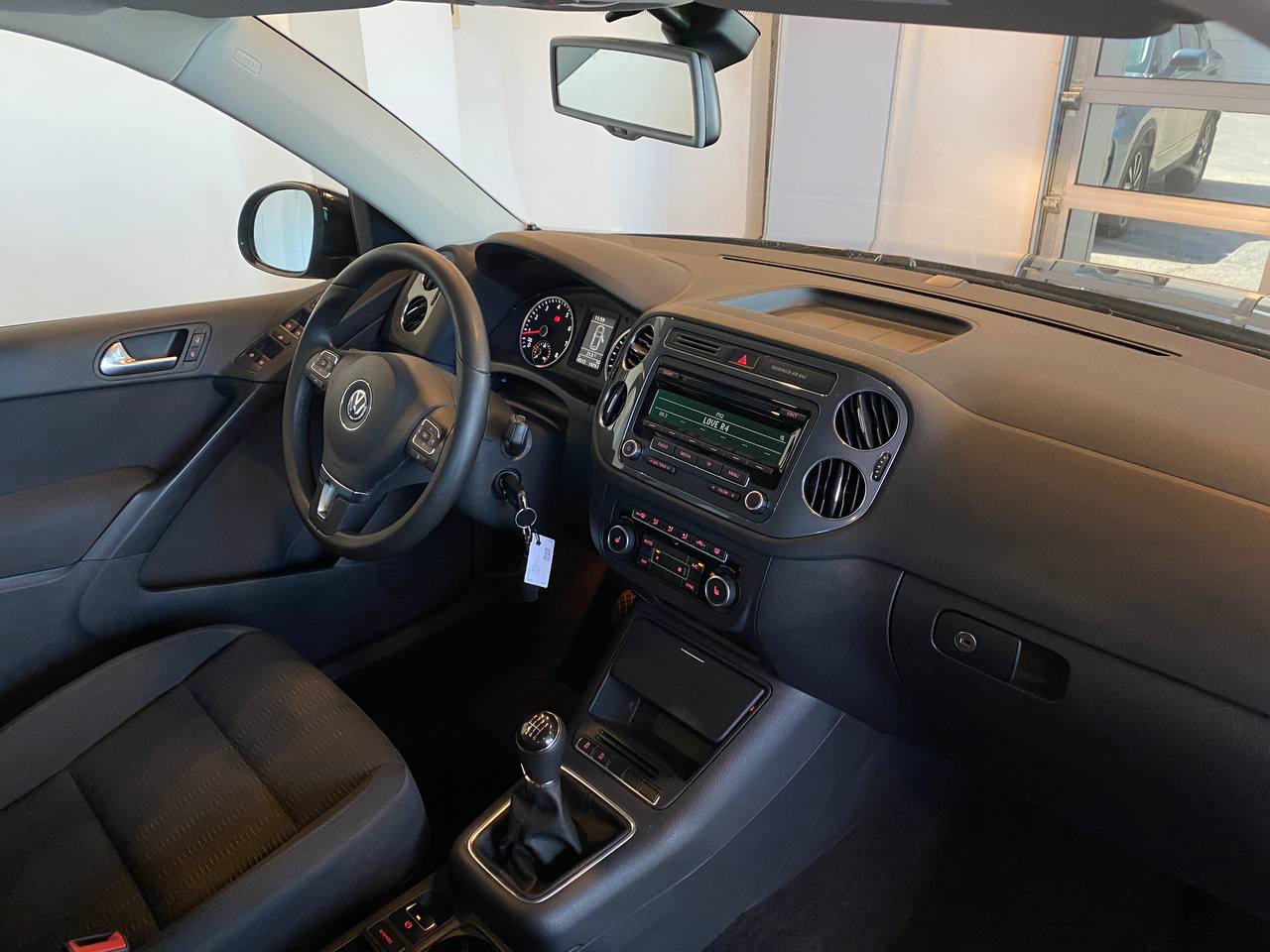 VOLKSWAGEN TIGUAN NEW