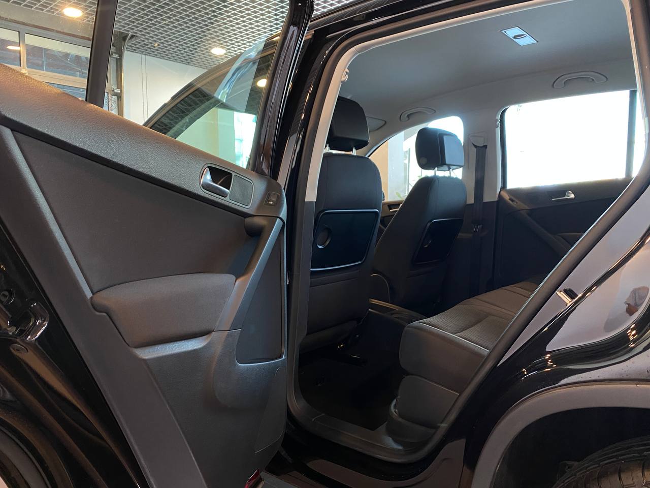 VOLKSWAGEN TIGUAN NEW
