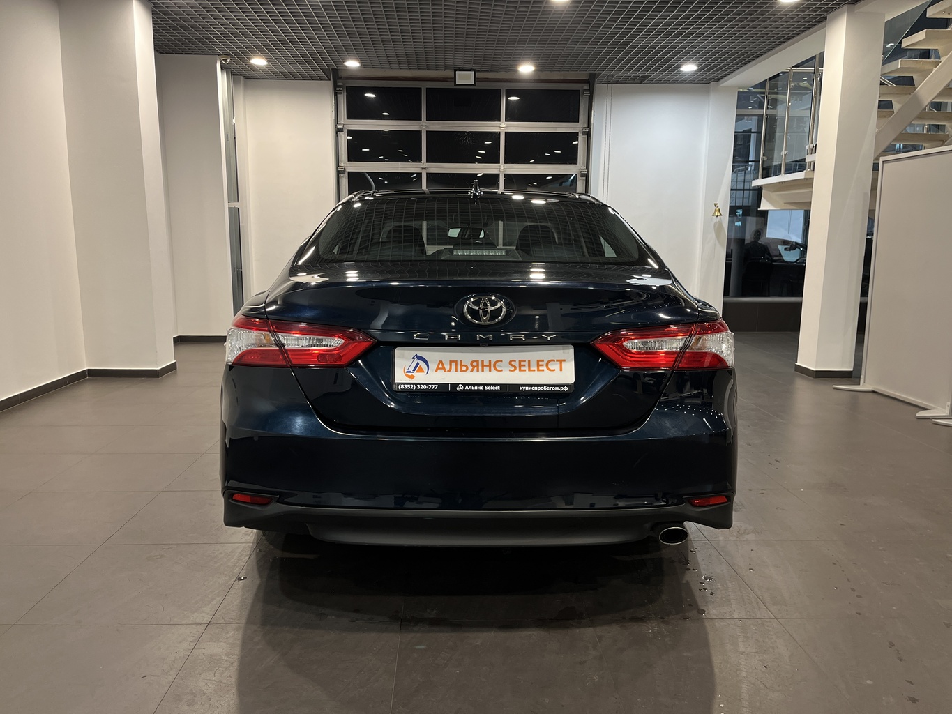 TOYOTA CAMRY