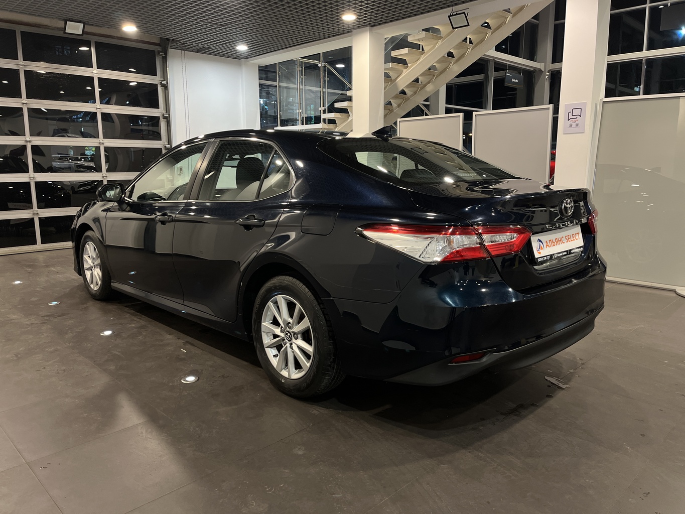 TOYOTA CAMRY