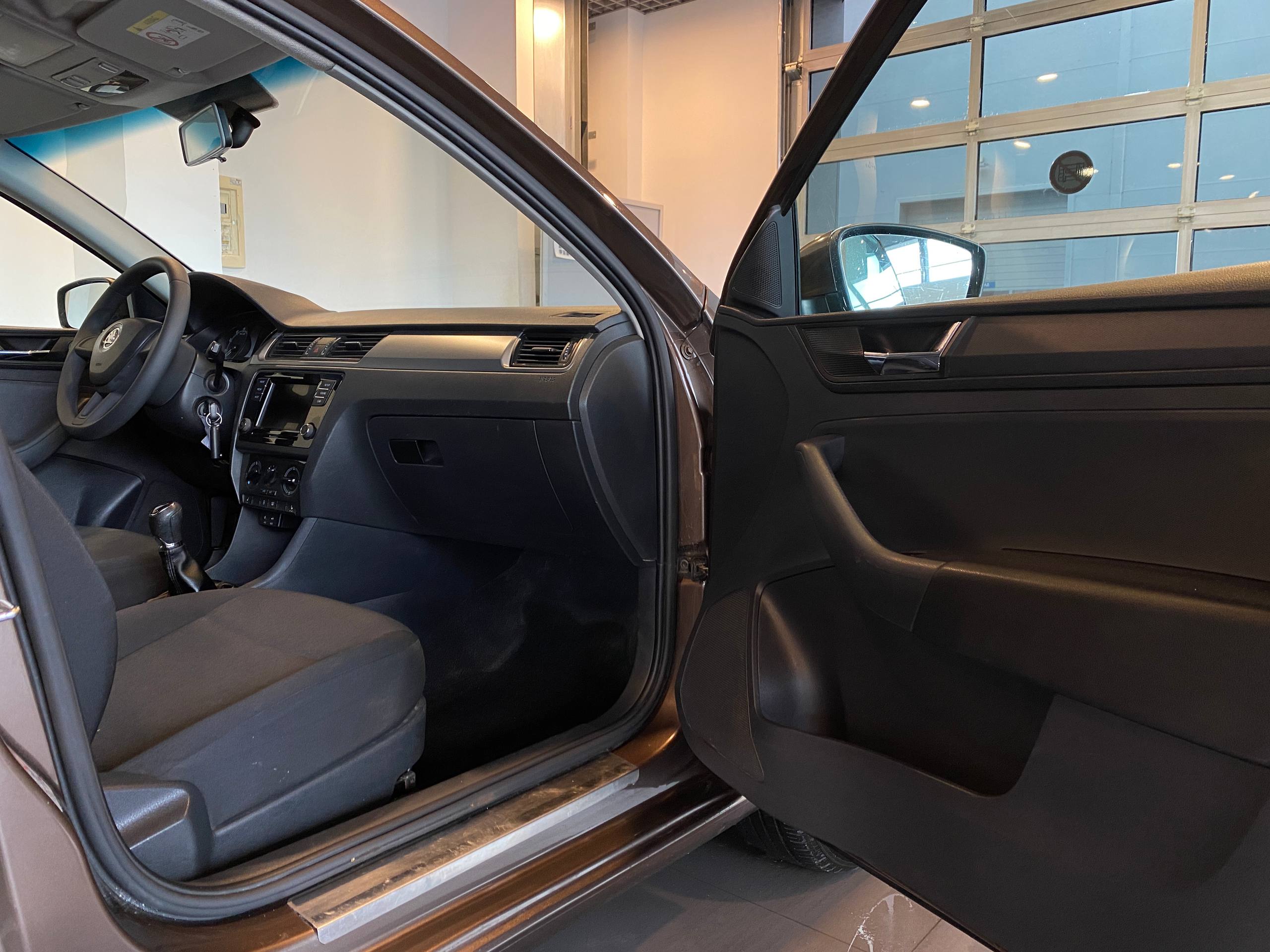 SKODA RAPID