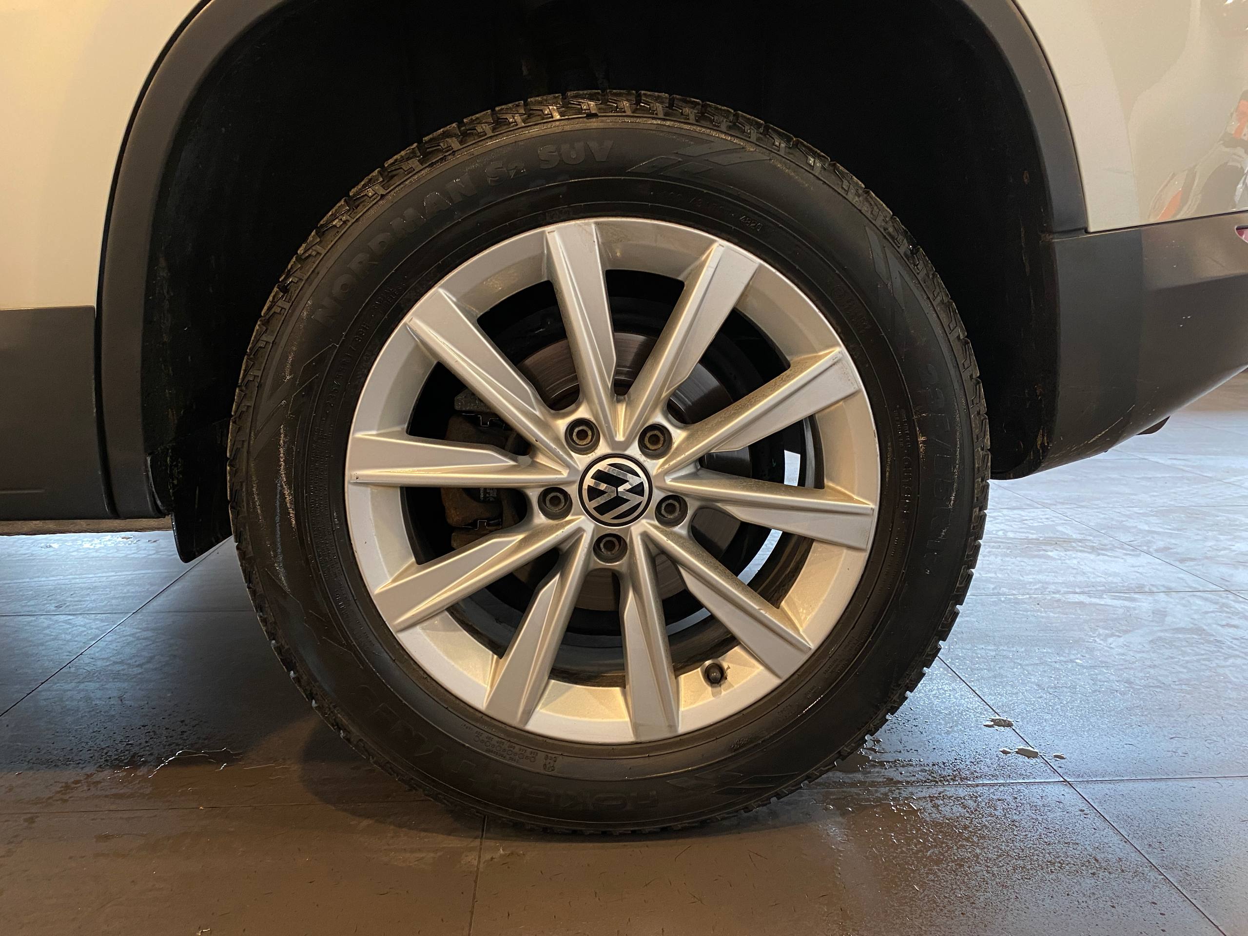 VOLKSWAGEN TIGUAN NEW