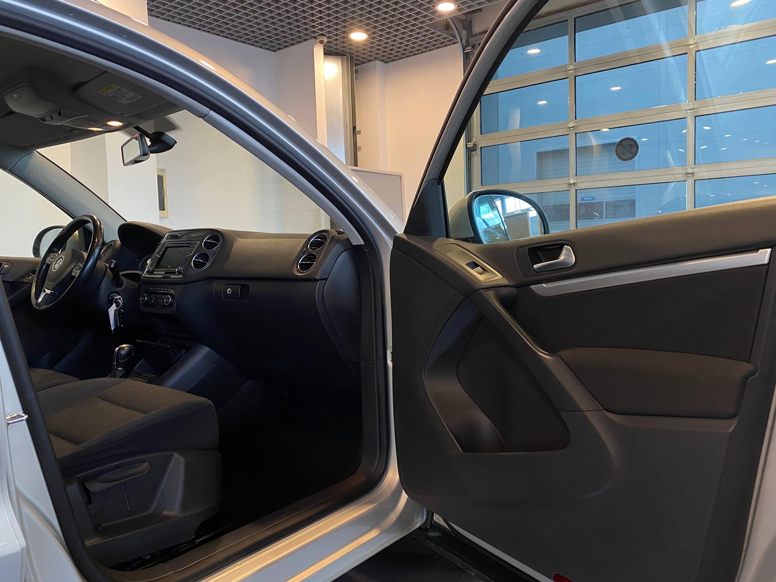 VOLKSWAGEN TIGUAN NEW