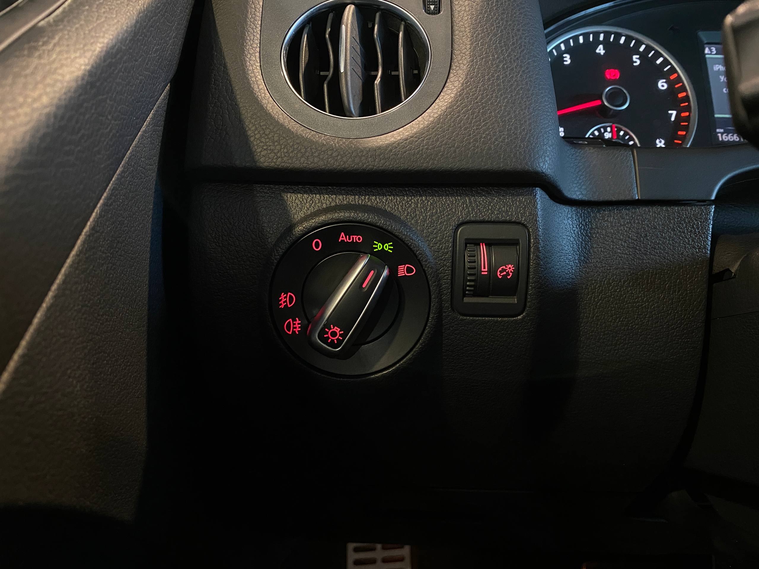 VOLKSWAGEN TIGUAN NEW