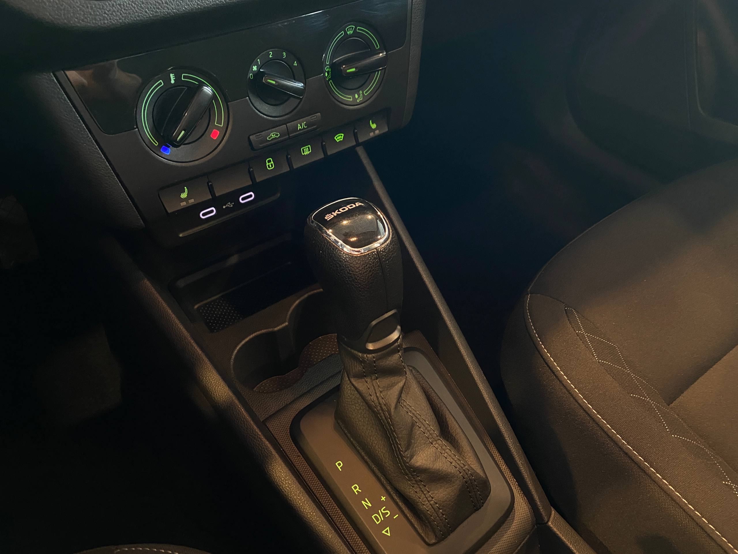SKODA RAPID