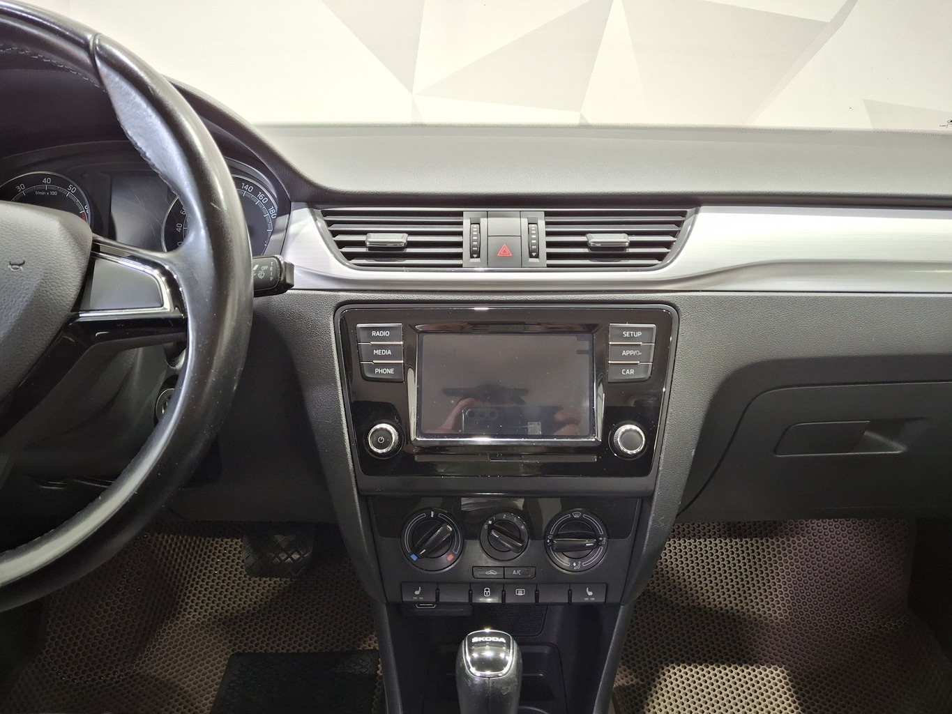 SKODA RAPID
