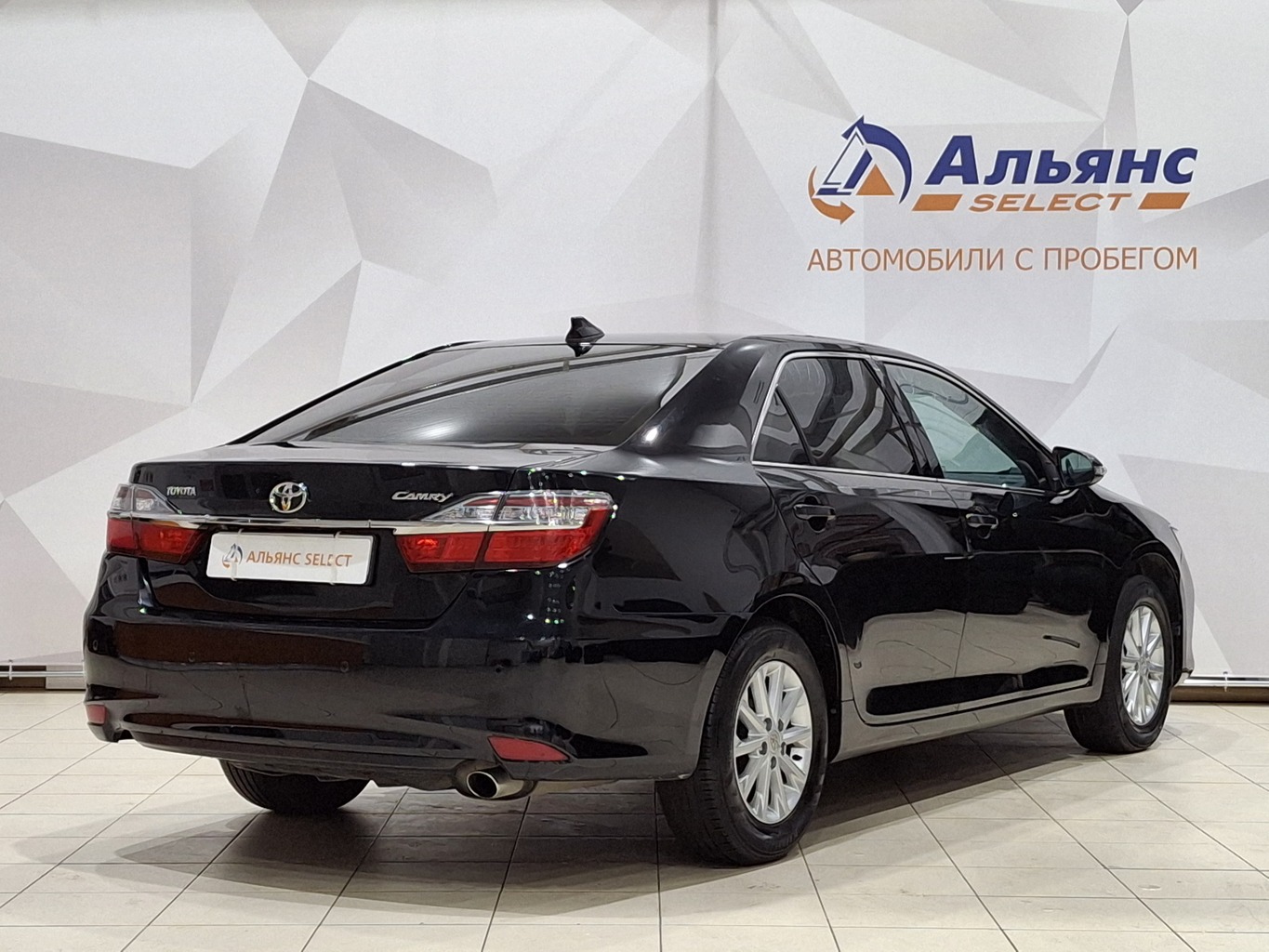 TOYOTA CAMRY