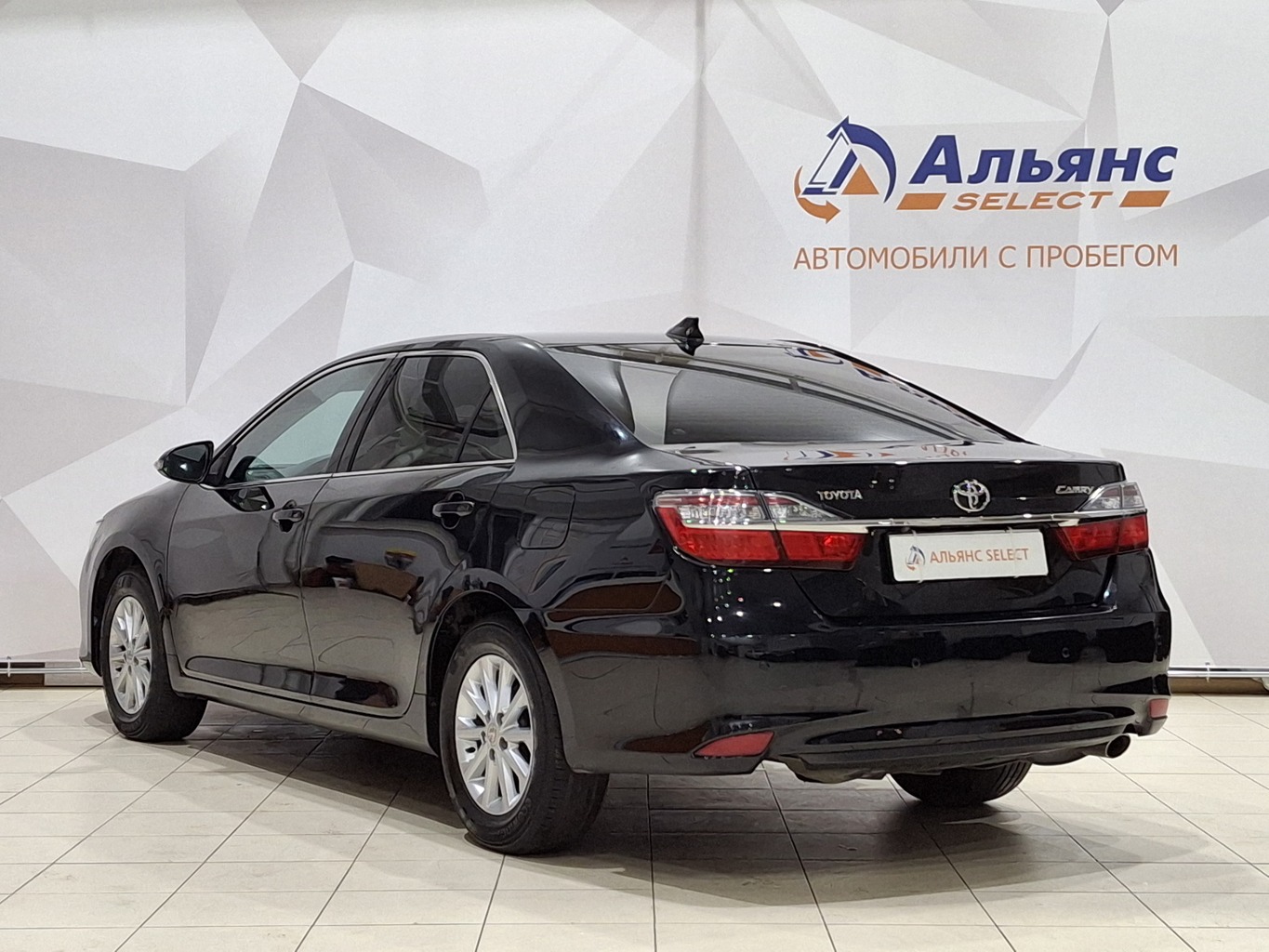 TOYOTA CAMRY