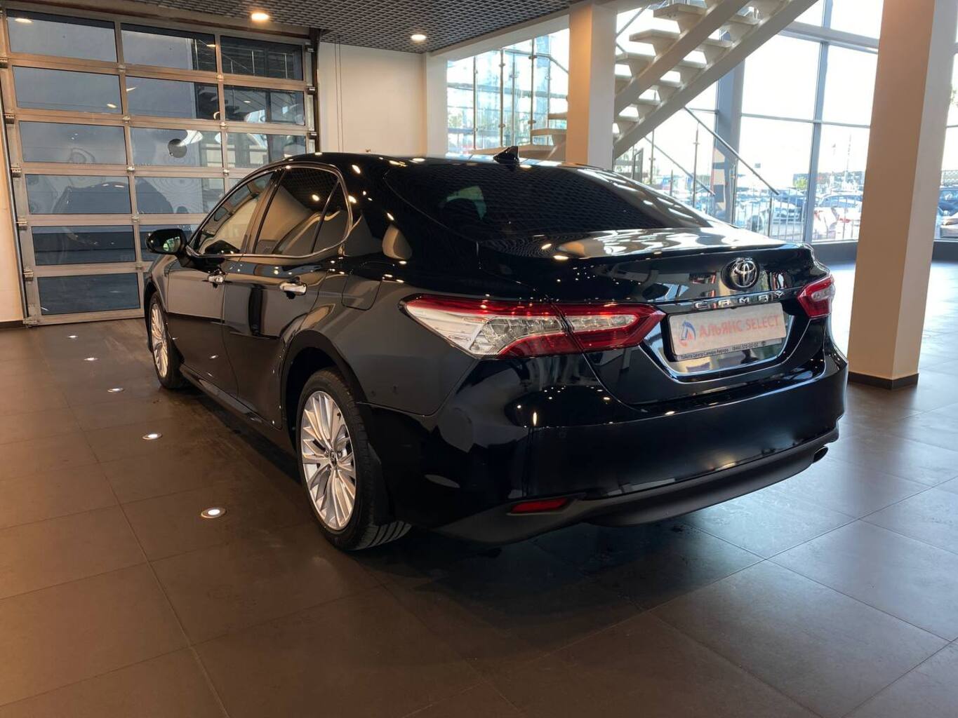 TOYOTA CAMRY
