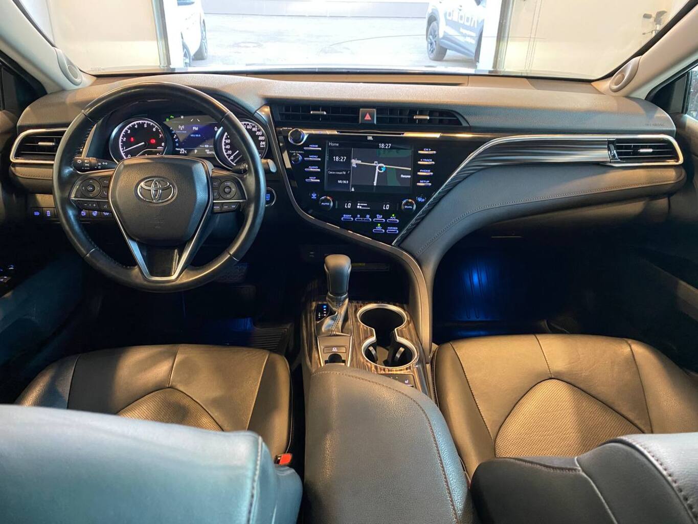 TOYOTA CAMRY