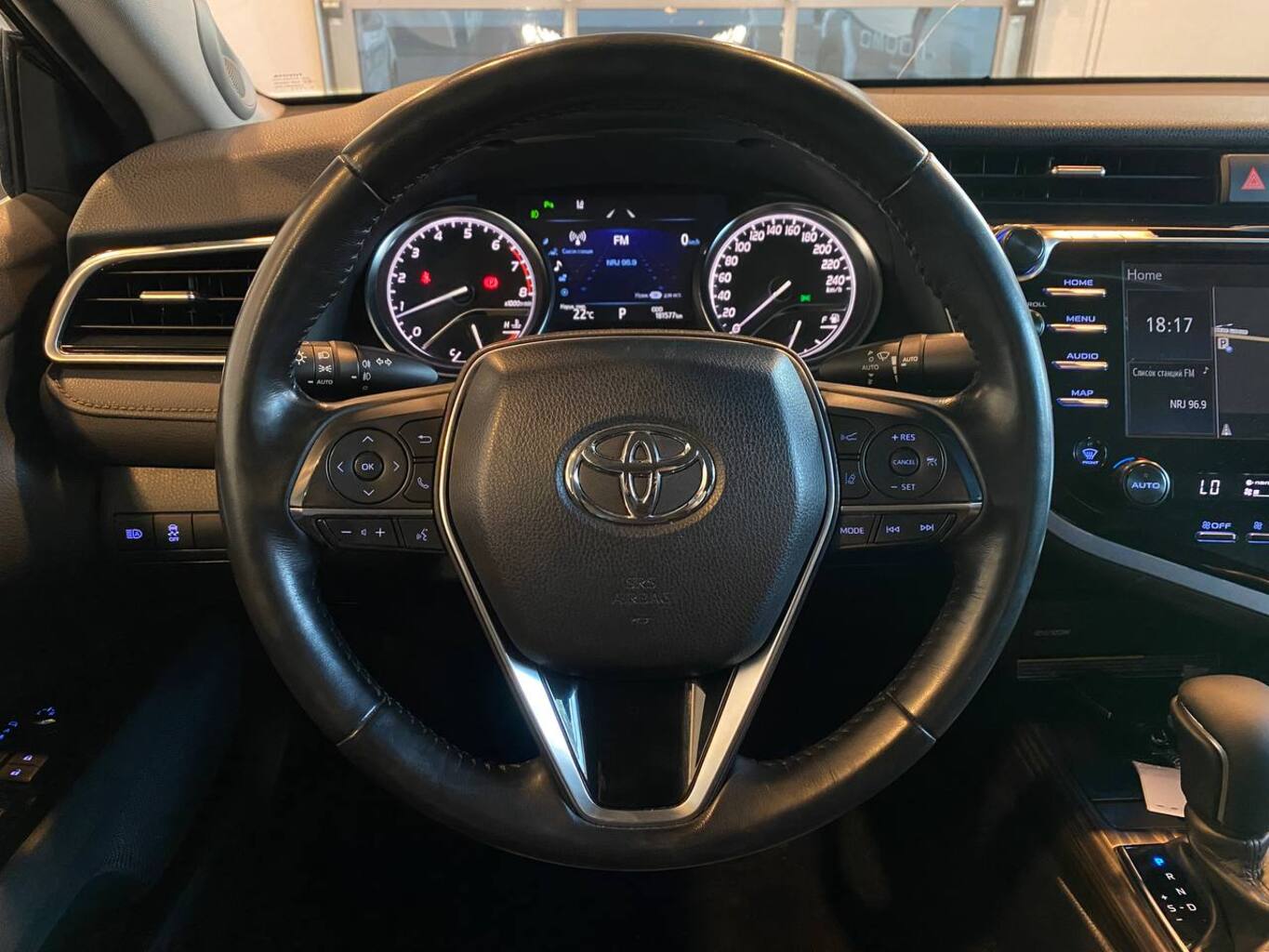 TOYOTA CAMRY