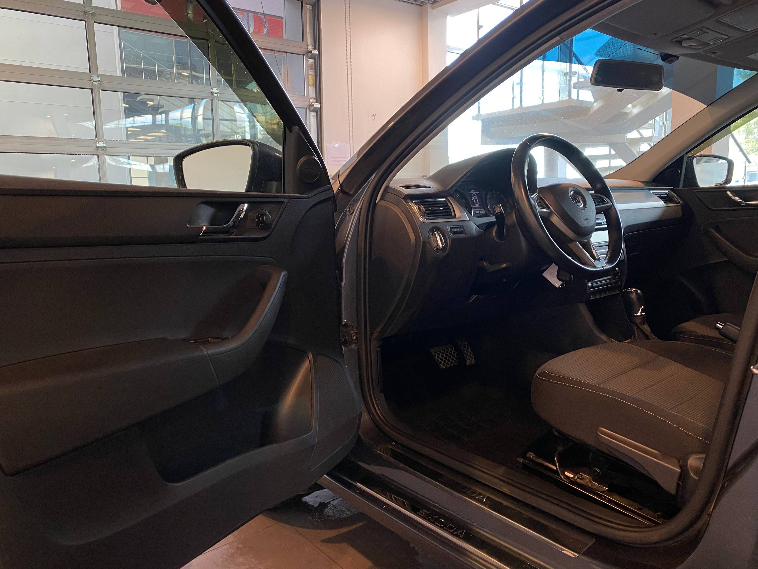 SKODA RAPID