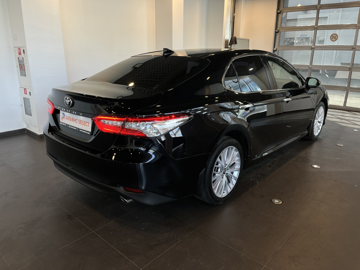 TOYOTA CAMRY