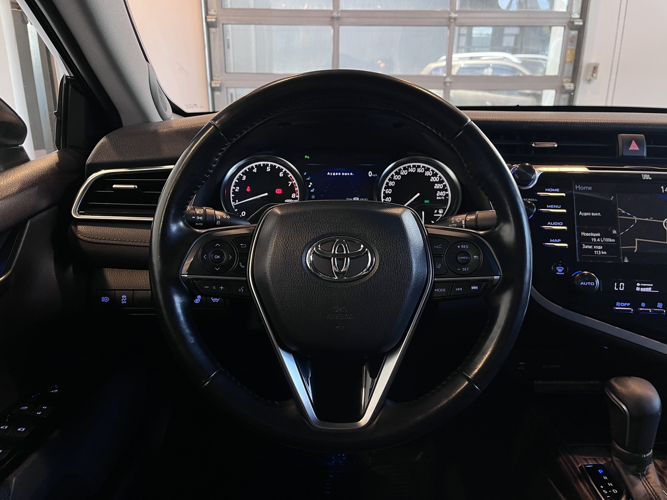 TOYOTA CAMRY