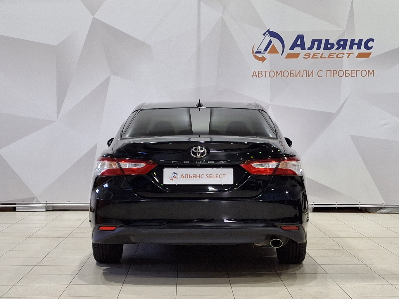 TOYOTA CAMRY