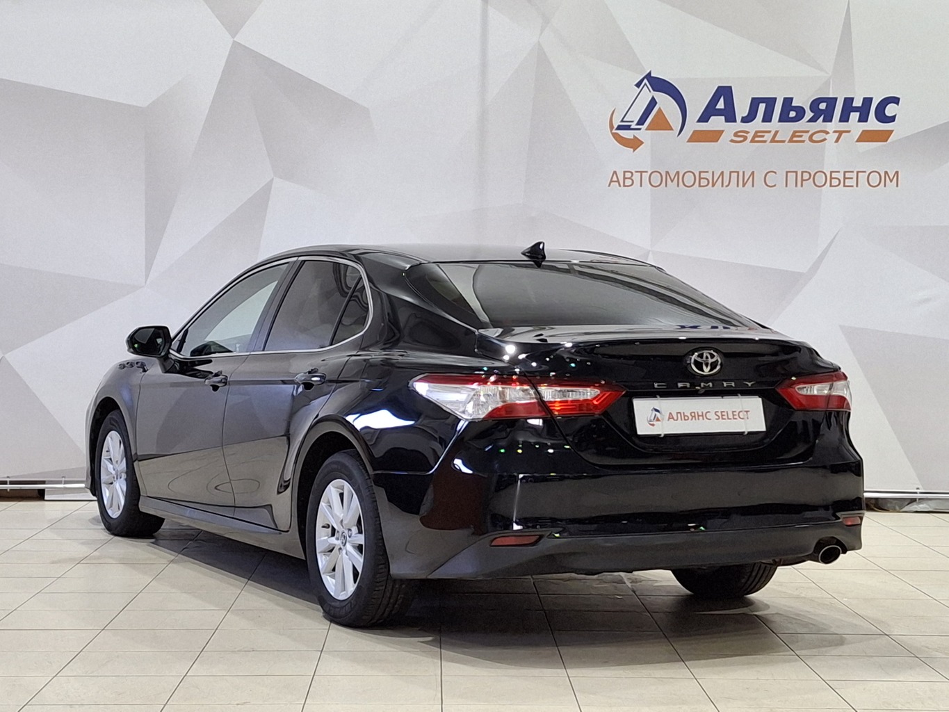 TOYOTA CAMRY