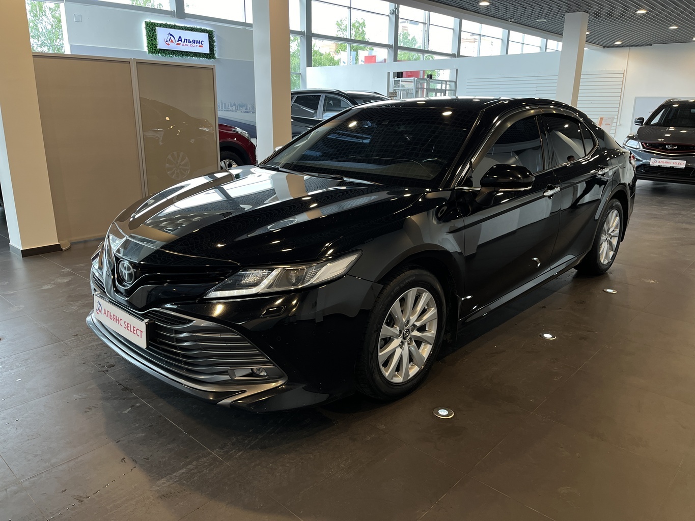TOYOTA CAMRY