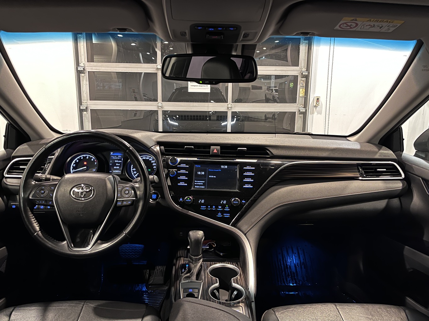 TOYOTA CAMRY