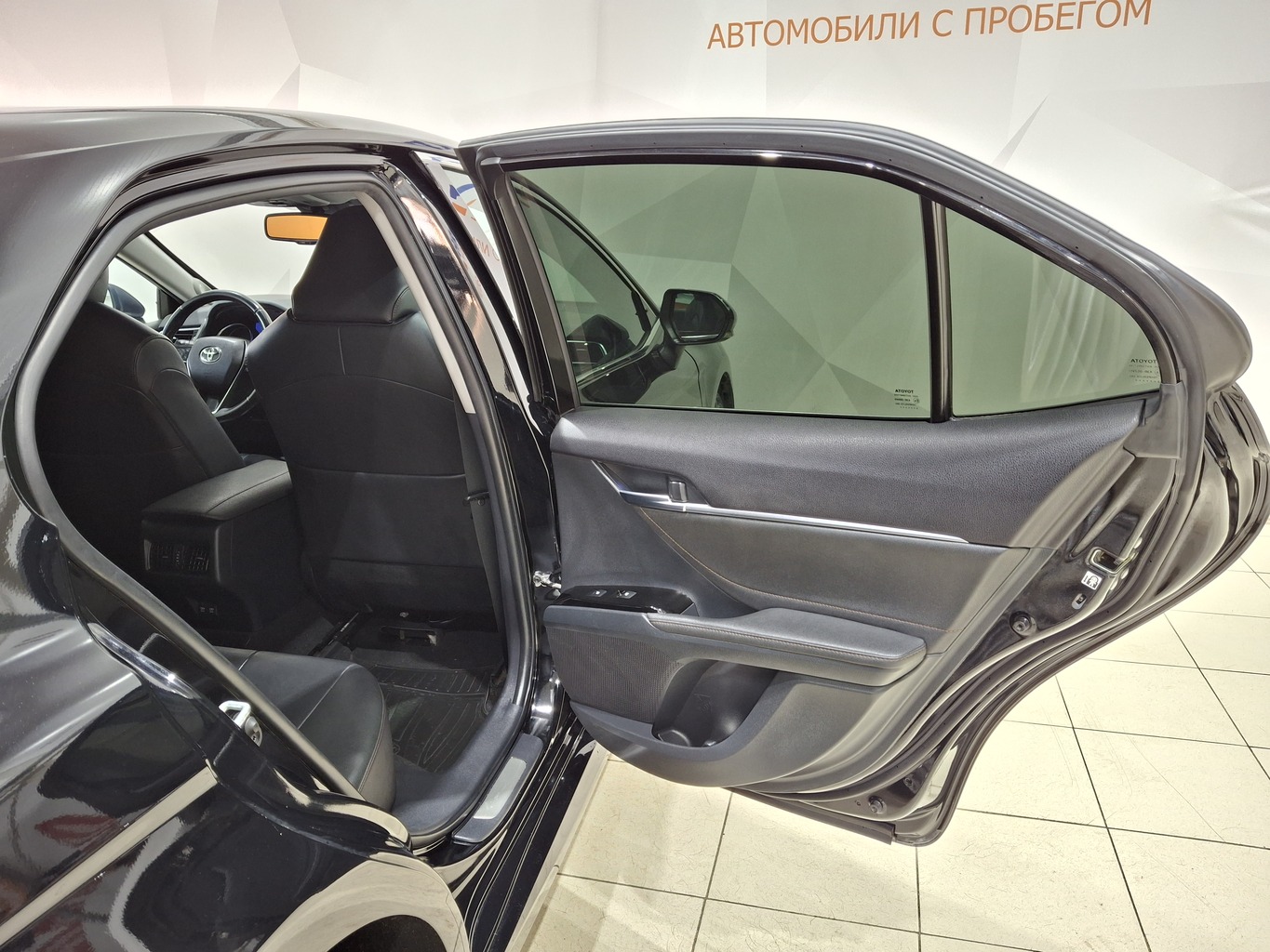 TOYOTA CAMRY