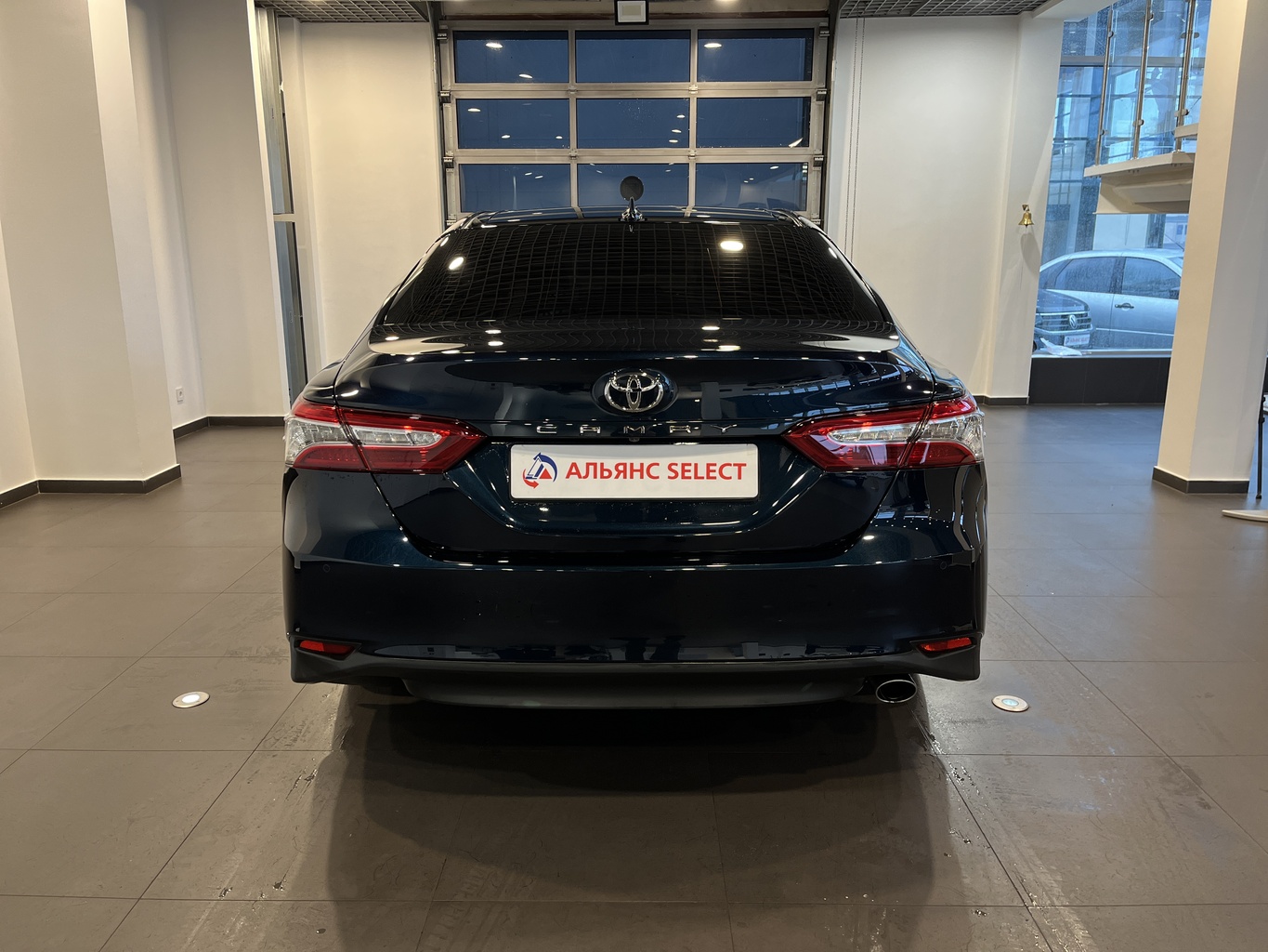 TOYOTA CAMRY