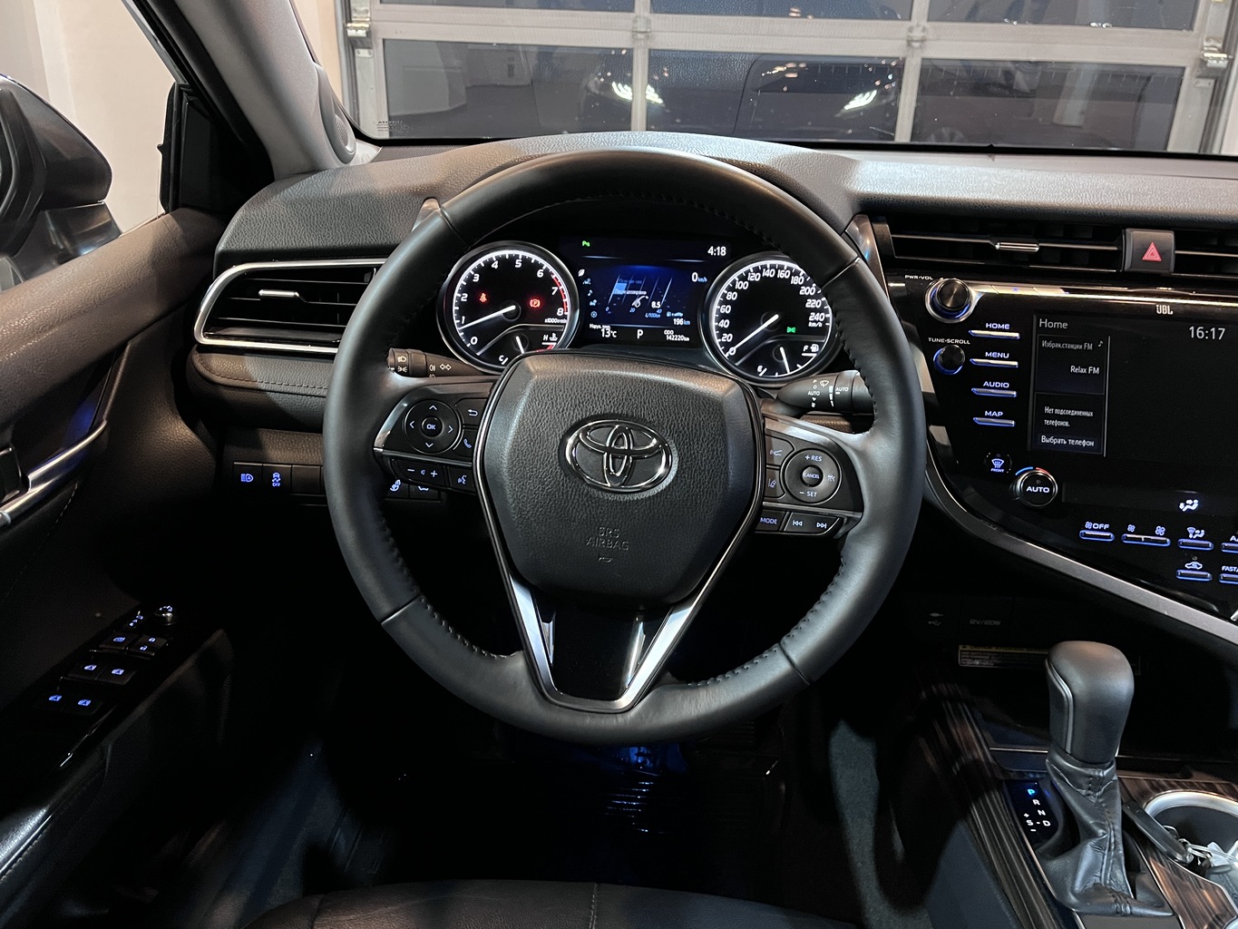 TOYOTA CAMRY