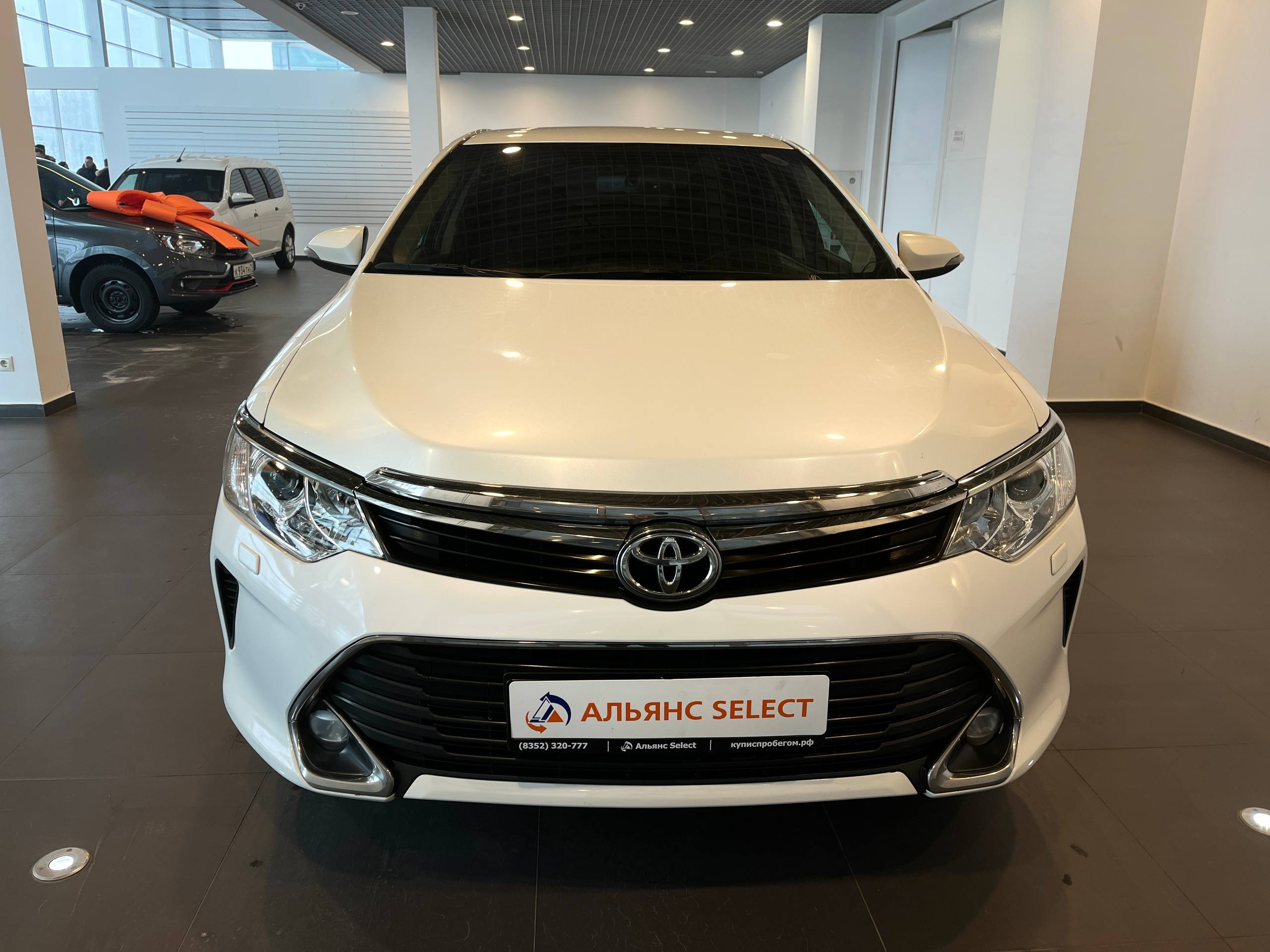 TOYOTA CAMRY