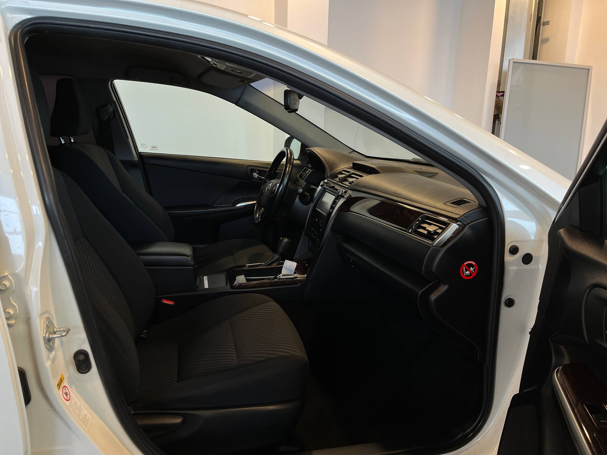 TOYOTA CAMRY