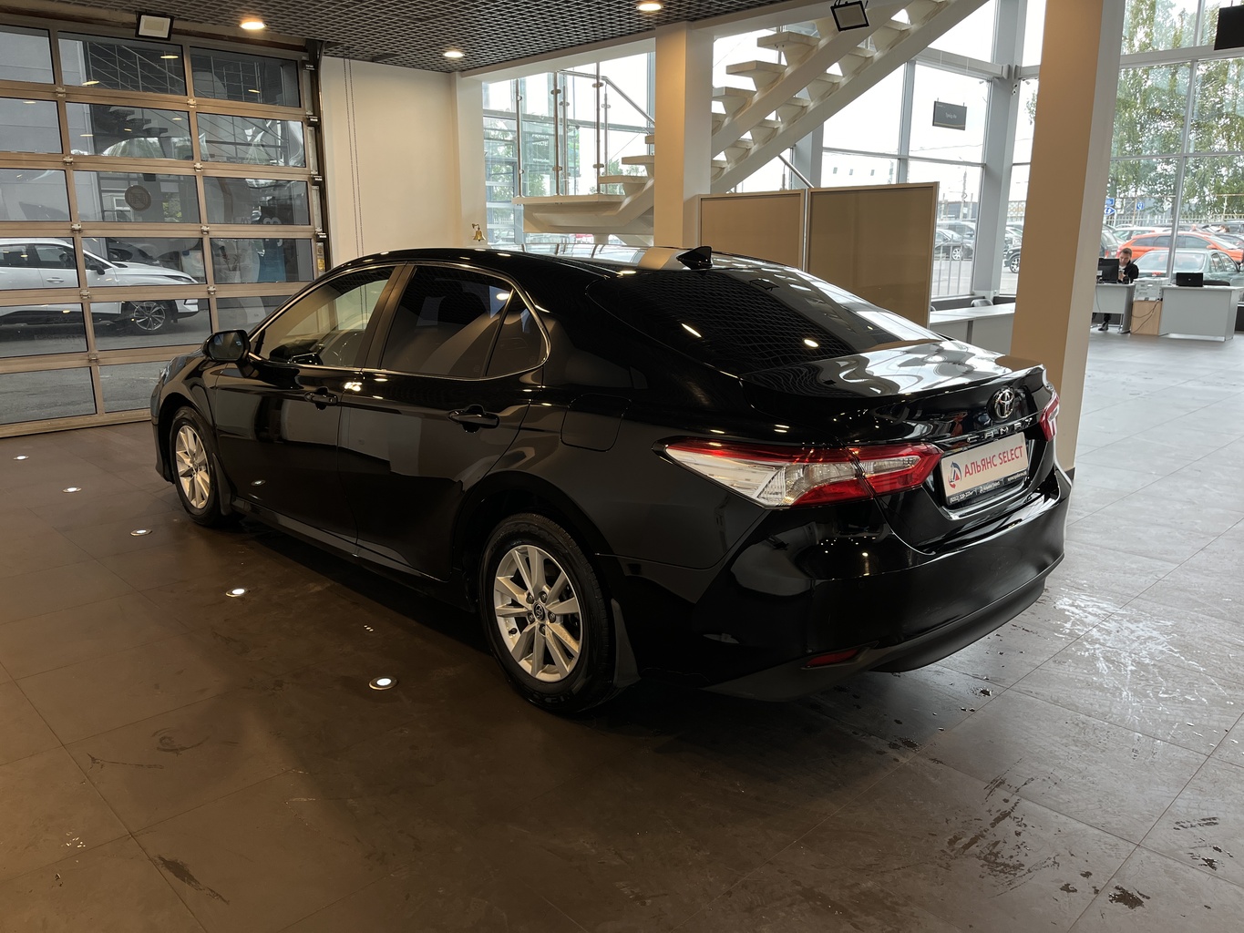 TOYOTA CAMRY