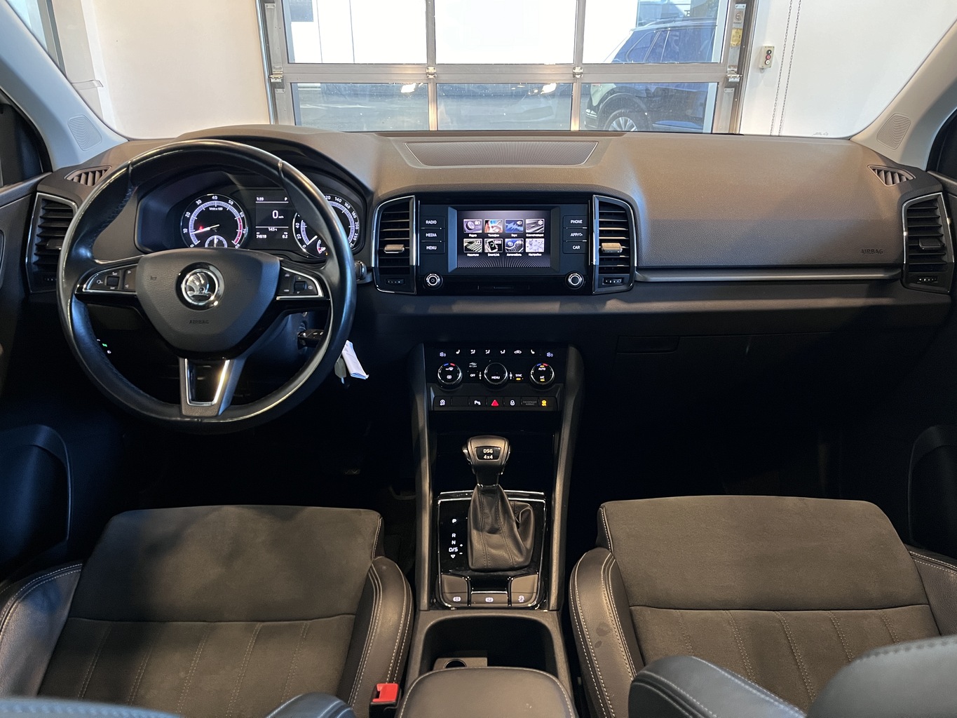 SKODA KAROQ