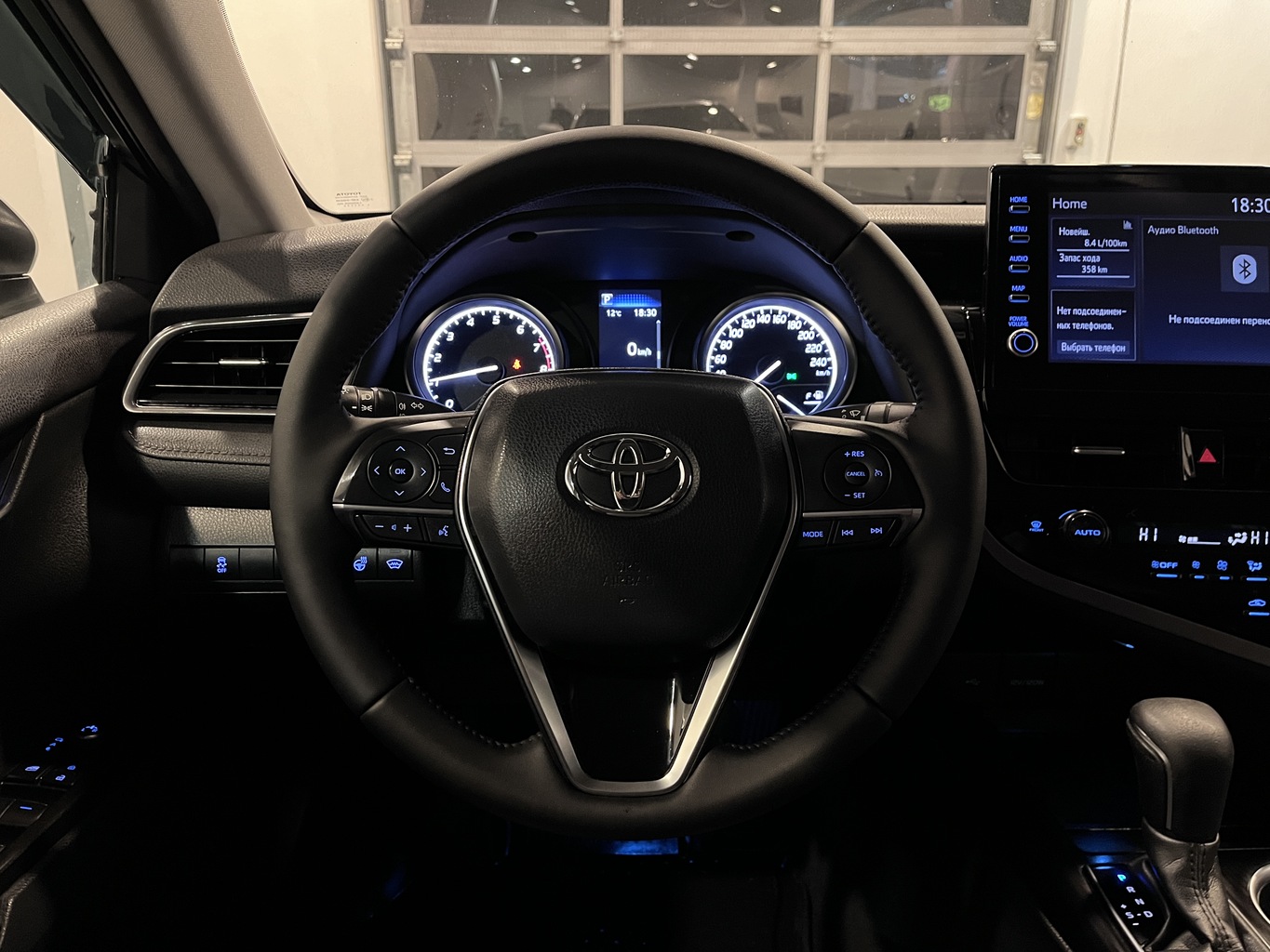 TOYOTA CAMRY