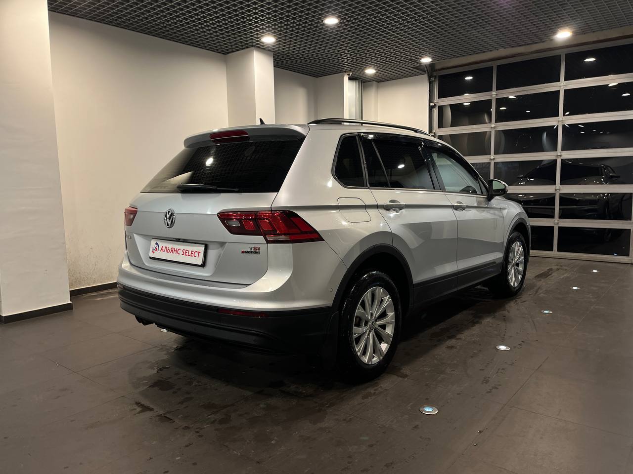 VOLKSWAGEN TIGUAN NEW