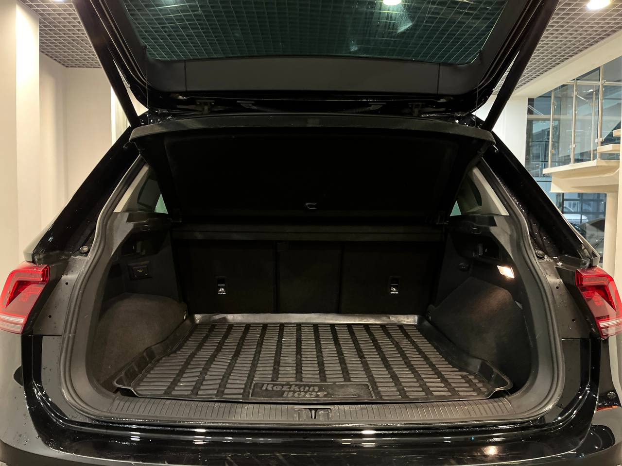 VOLKSWAGEN TIGUAN NEW