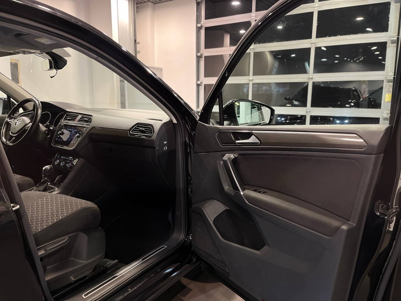 VOLKSWAGEN TIGUAN NEW