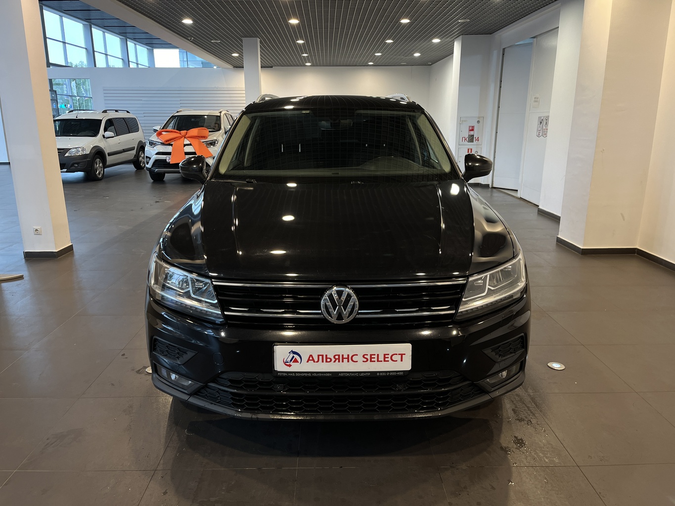 VOLKSWAGEN TIGUAN