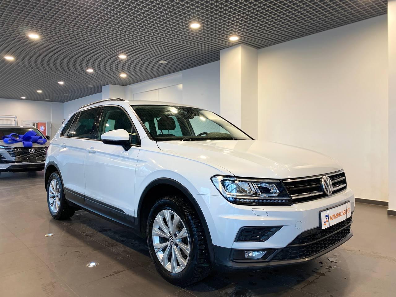 VOLKSWAGEN TIGUAN