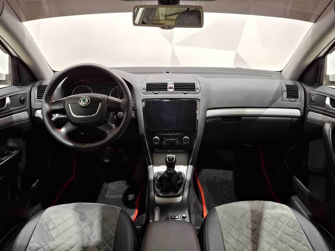 SKODA OKTAVIA