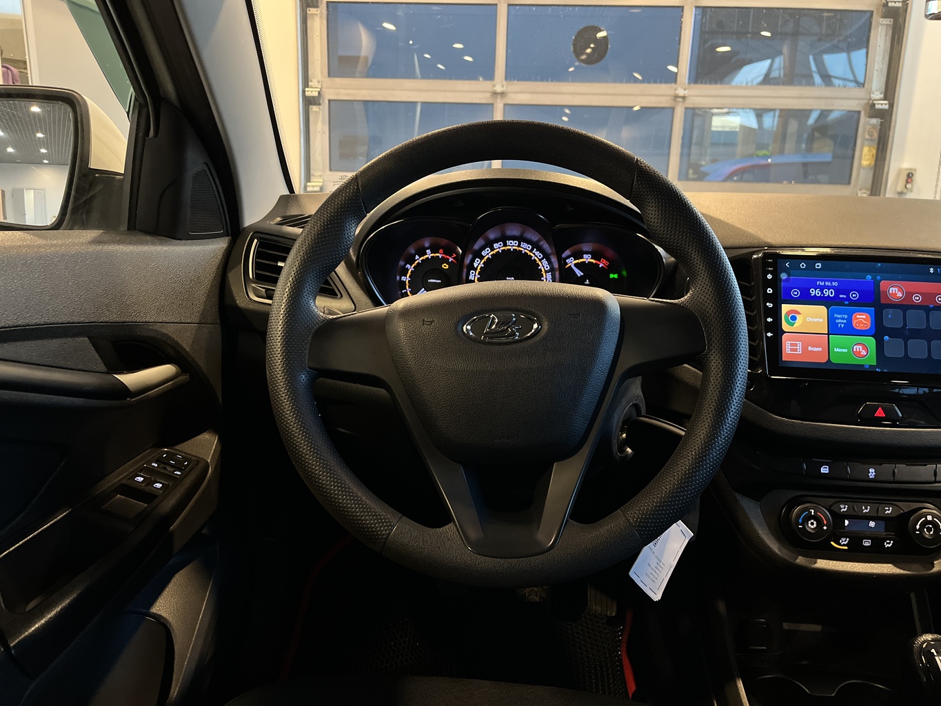 LADA VESTA